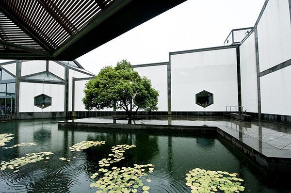 suzhou-museum-g488ec2868_1280.jpg
